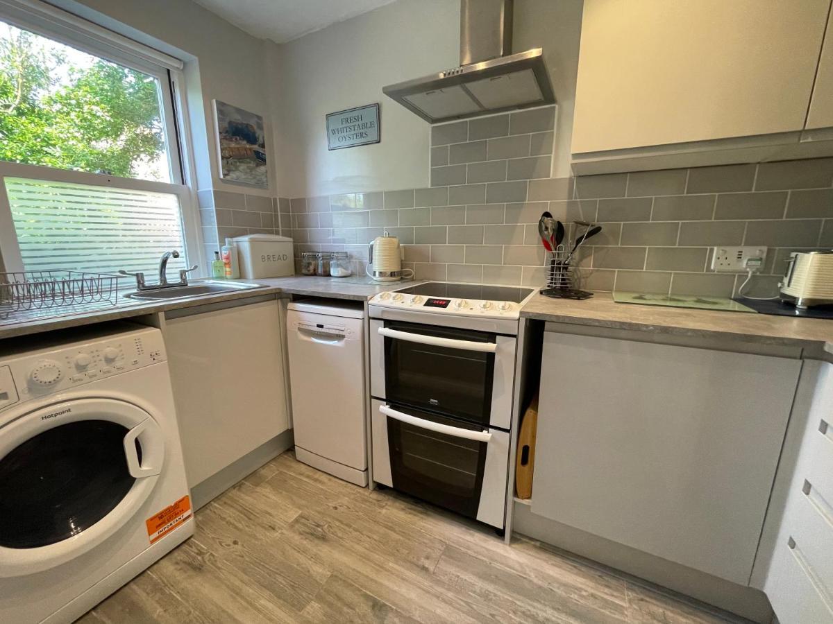 Courtyard House, With Parking And Patio Garden Villa Whitstable Bagian luar foto